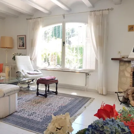 Villa Soleil With Swimming Pool And Garden