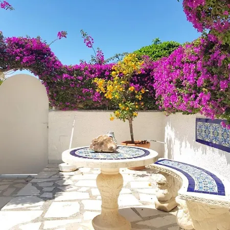 Villa Soleil With Swimming Pool And Garden Вилла